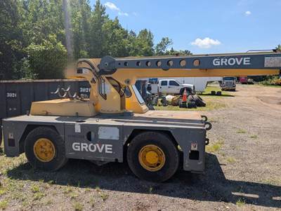 Grove YB4409-2 Rough Terrain Crane