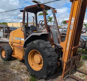 Case 588G Rough Terrain Forklift