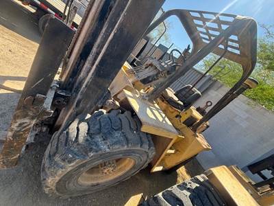 Caterpillar RC60 Rough Terrain Forklift