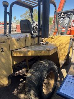 Caterpillar RC80 Rough Terrain Forklift