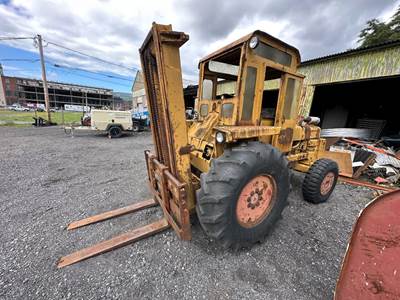 Massey Ferguson Rough Terrain Forklift