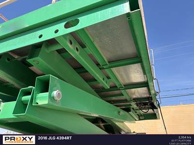 JLG 4394RT Scissor Lift