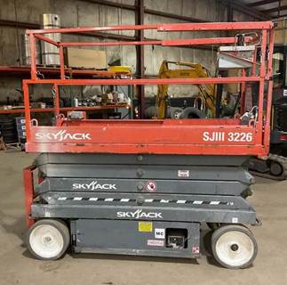 Skyjack 3226 Scissor Lift