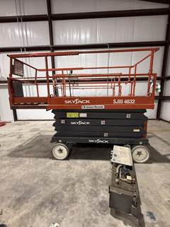 Skyjack SJIII-4632 Scissor Lift