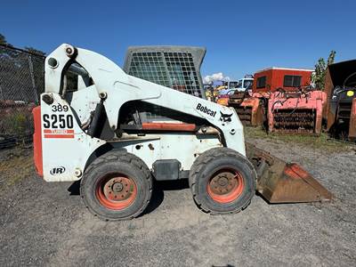 Bobcat S250 Skid Steer