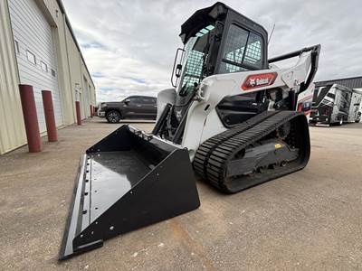 Bobcat T76 Track Skid Steer