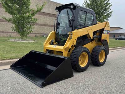 Caterpillar 226D Skid Steer