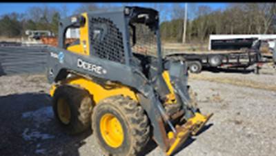 John Deere 328E Skid Steer