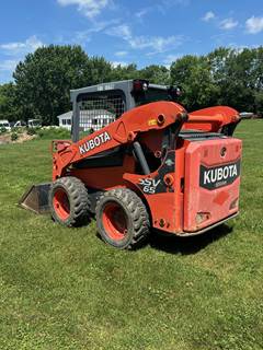Kubota SSV65 Skid Steer