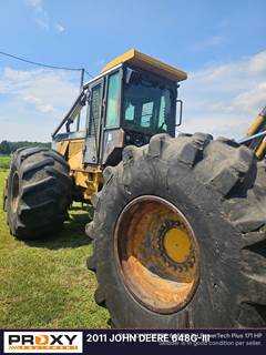 John Deere Skidder
