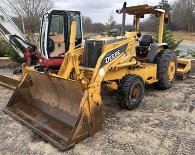 John Deere 210LE Skip Loader