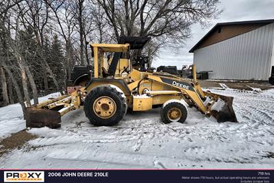 John Deere 210LE Skip Loader