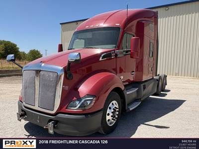 Freightliner Cascadia 126 Sleeper Semi Truck