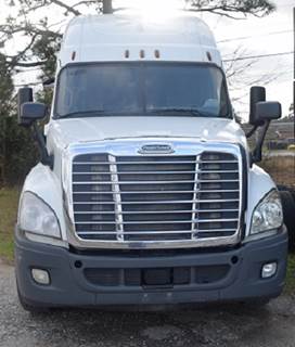 Freightliner Cascadia Sleeper Semi Truck