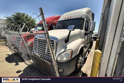Freightliner Cascadia Evolution Sleeper Semi Truck