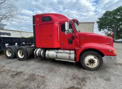 International 9400i Sleeper Semi Truck