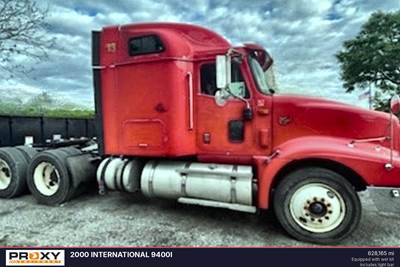 International 9400i Sleeper Semi Truck