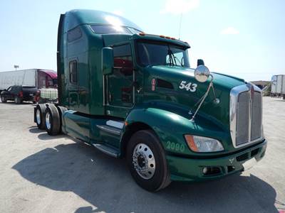 Kenworth T660 Sleeper Semi Truck