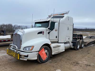 Kenworth T660 Sleeper Semi Truck