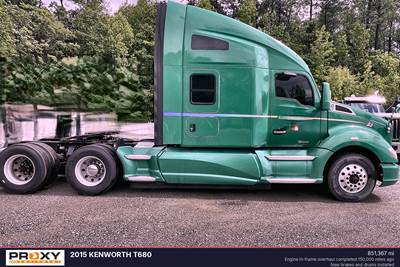 Kenworth T680 Sleeper Semi Truck