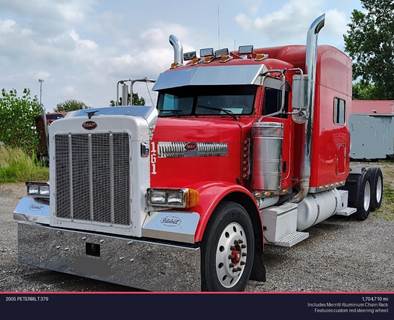 Peterbilt 379 Sleeper Semi Truck