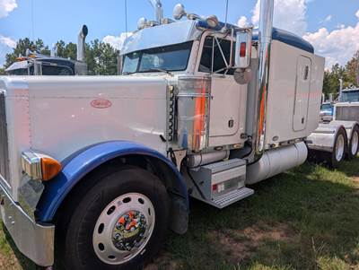 Peterbilt 379 Sleeper Semi Truck