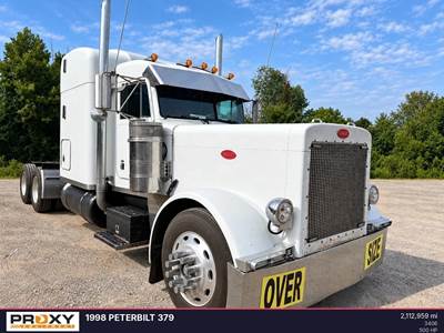 Peterbilt 379 Sleeper Semi Truck