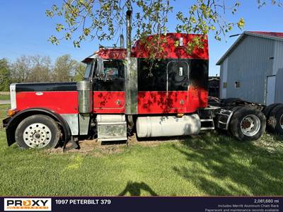 Peterbilt 379 Sleeper Semi Truck