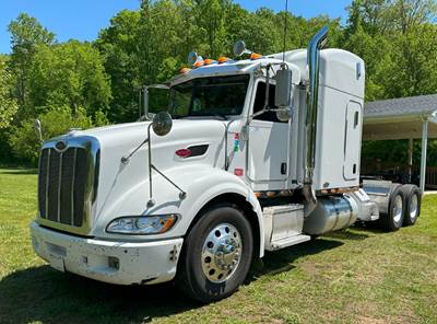 Peterbilt 386 Sleeper Semi Truck