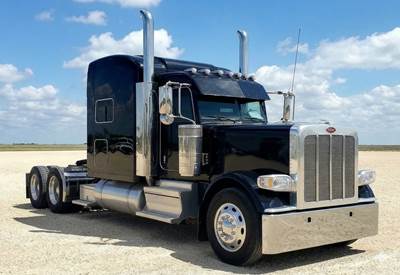 Peterbilt 389 Sleeper Semi Truck