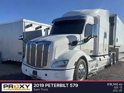 Peterbilt 579 Sleeper Semi Truck