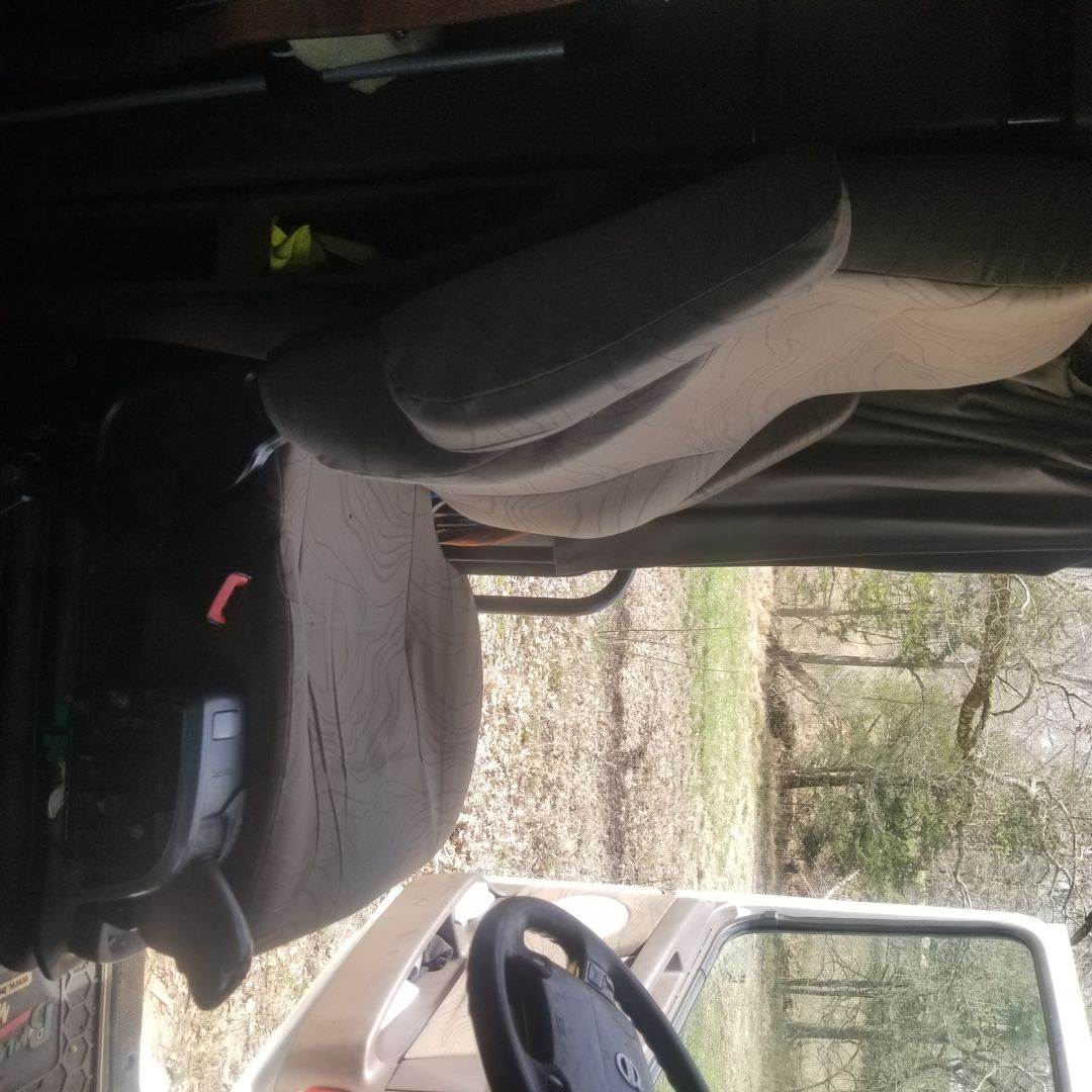 2016 Volvo Sleeper Semi Truck For Sale Starkville, MS