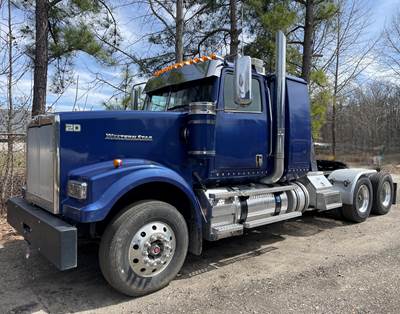 Western Star 4900 Sleeper Semi Truck