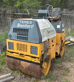 Benford Smooth Drum Roller Compactor