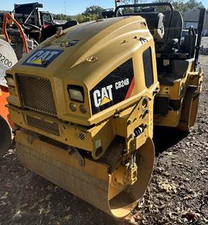 Caterpillar CB24B Tandem Vibratory Roller Compactor