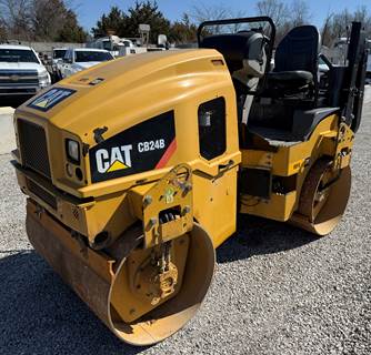 Caterpillar CB24B Tandem Vibratory Roller Compactor