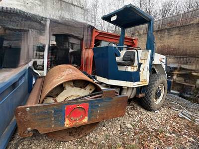 Dynapac Smooth Drum Roller Compactor