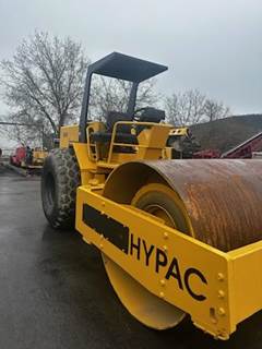 Hypac C850B Smooth Drum Roller Compactor