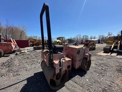 Ingersoll-Rand DD-32 Smooth Drum Roller Compactor