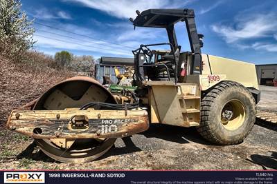 Ingersoll-Rand SD110D Smooth Drum Roller Compactor