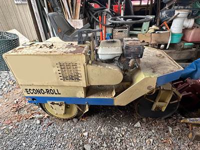 Multiquip R2000H Smooth Drum Roller Compactor
