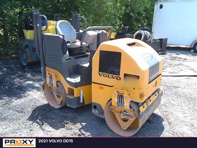 Volvo DD15 Smooth Drum Roller Compactor