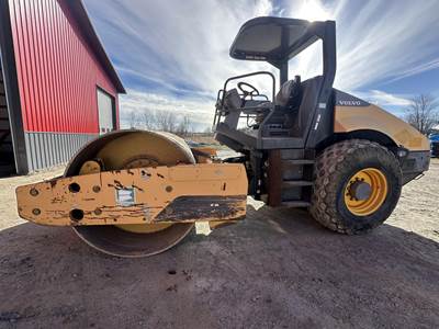 Volvo SD115 Smooth Drum Roller Compactor