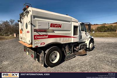 International 4300 Sweeper Truck