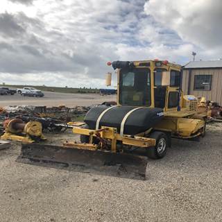 Superior Broom DT80J Sweeper