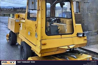 Tennant 1550 Sweeper