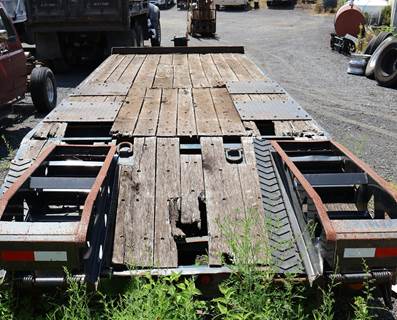 Trail King Tag Trailer