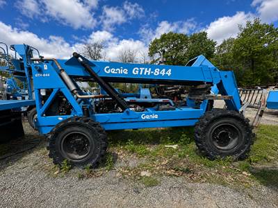 Genie GTH-844 Telehandler
