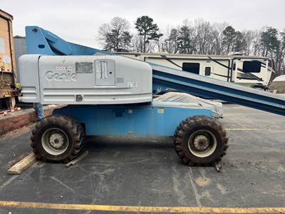 Genie Telescopic Boom Lift