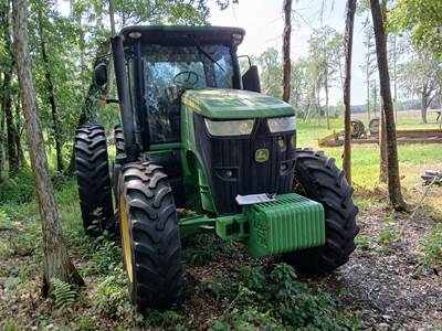 John Deere 7215R Tractor